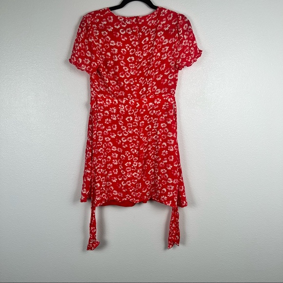 Lulus Garden Explorer Red Floral Print Mini Dress Sz M - Picture 10 of 10